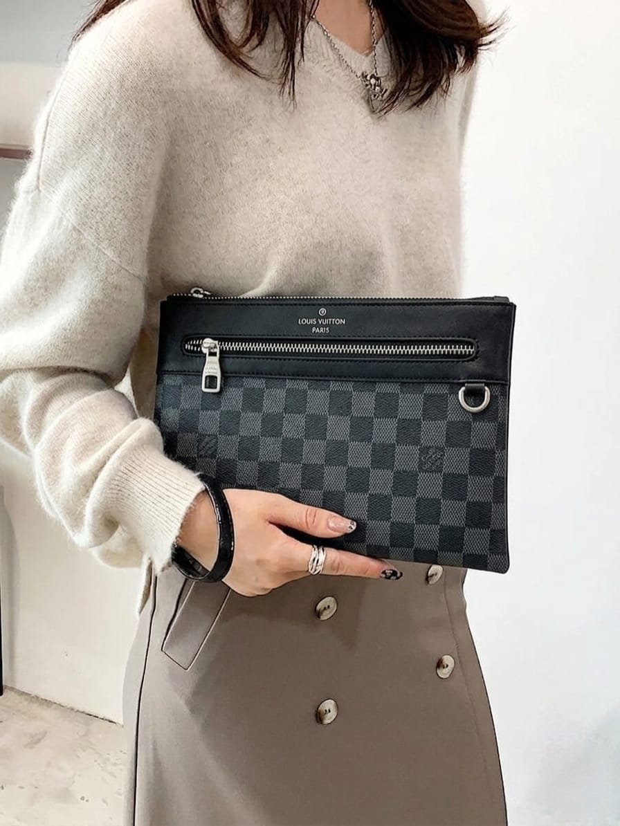 Classic Ebene Checkered Zip-Around Pouch – Luxury Unisex Utility Clutch